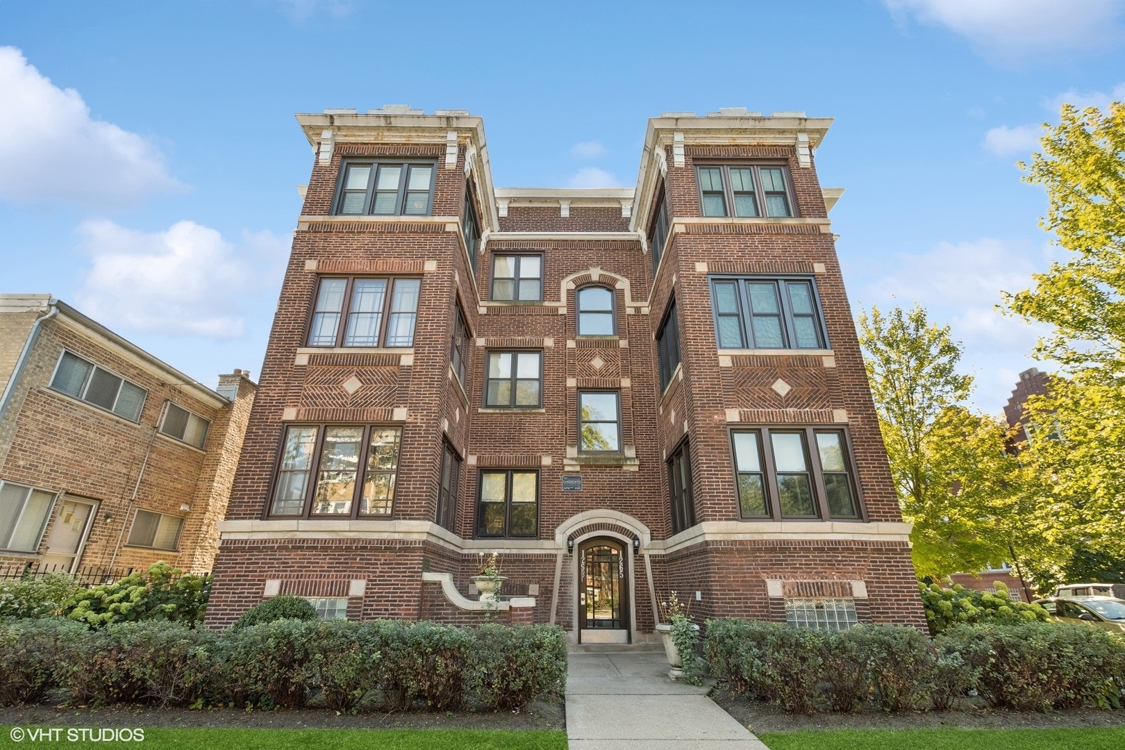 1265 W North Shore Avenue 3B  Chicago IL 60626 photo