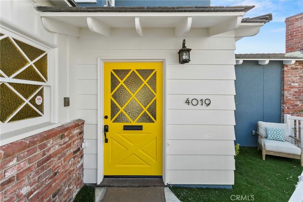 Property Photo:  4019 Channel Place  CA 92663 