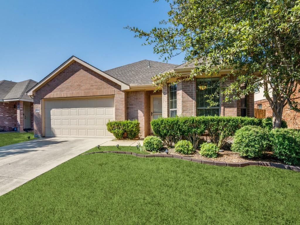 2041 Kingsbridge Drive  Heartland TX 75126 photo