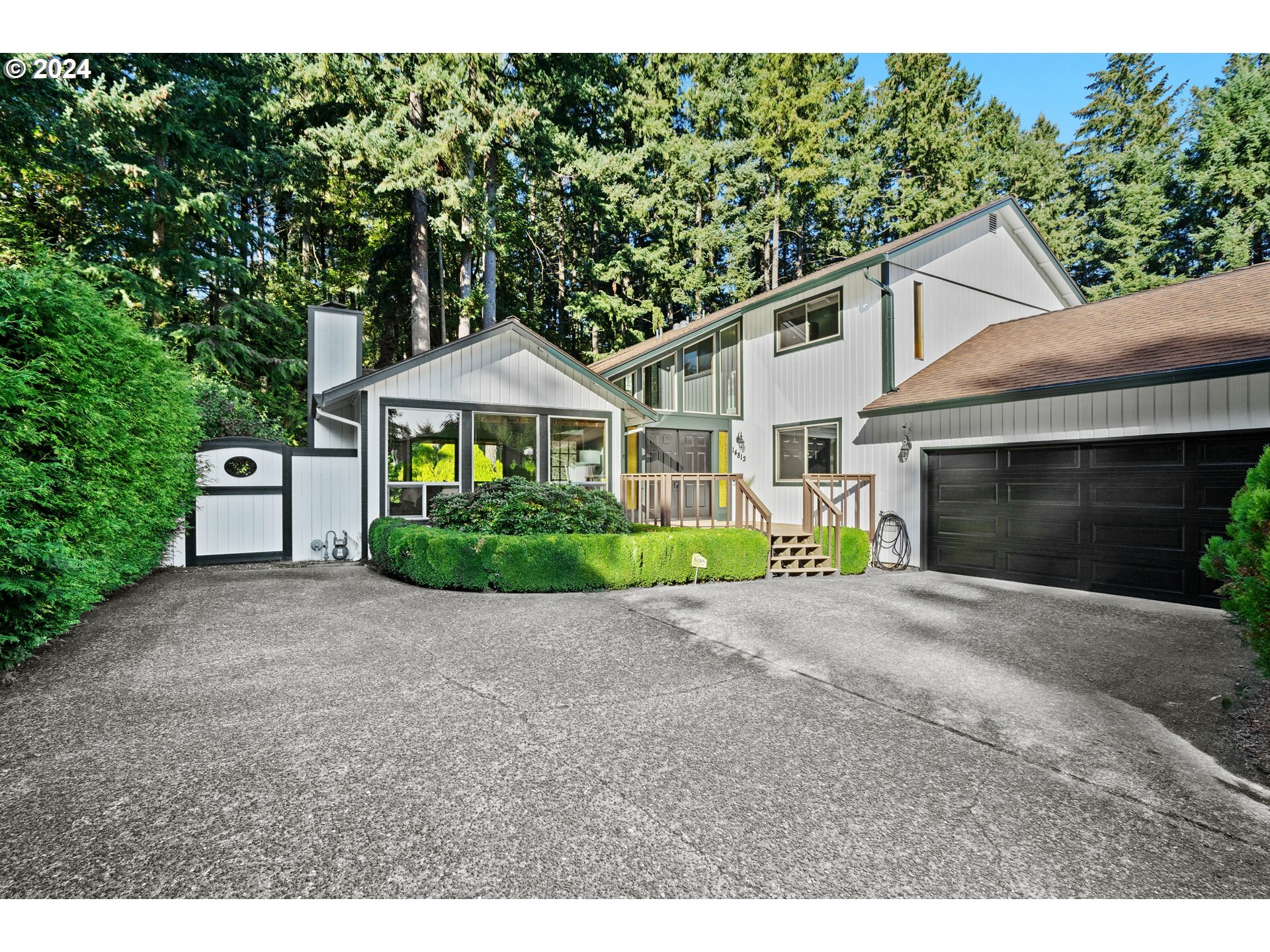 Property Photo:  14812 NE 20th Cir  WA 98684 