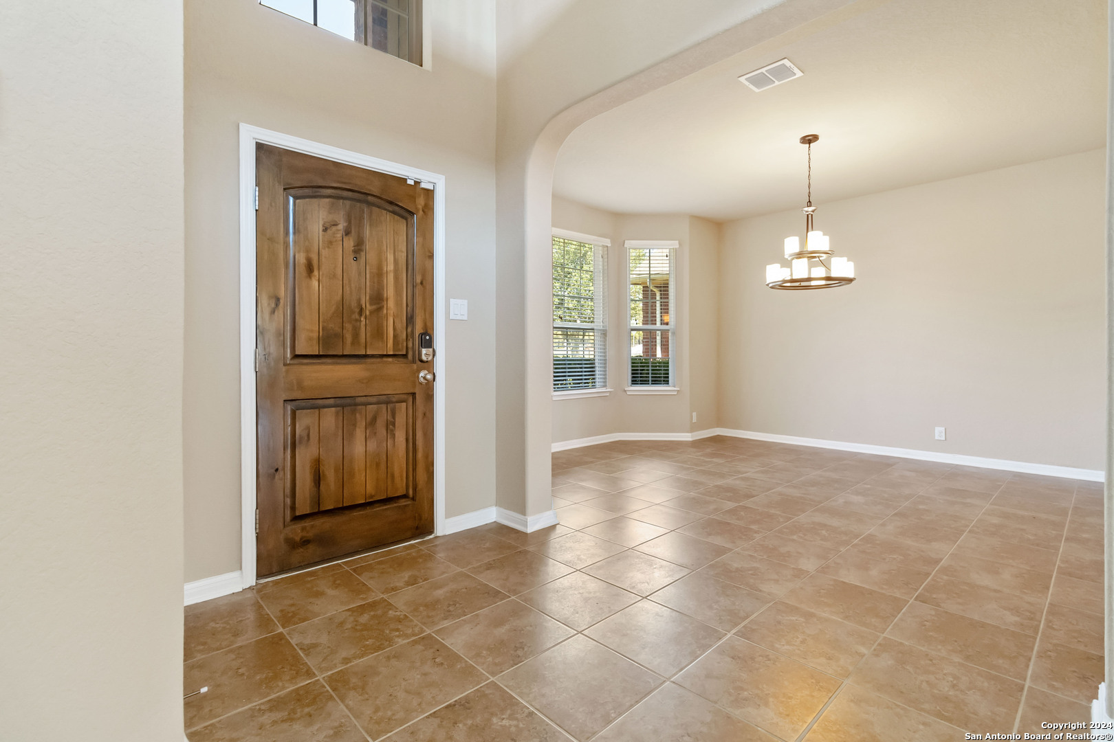 Property Photo:  820 Laserra  TX 78108 