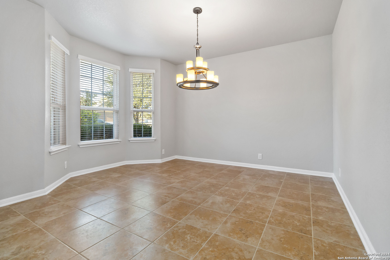 Property Photo:  820 Laserra  TX 78108 