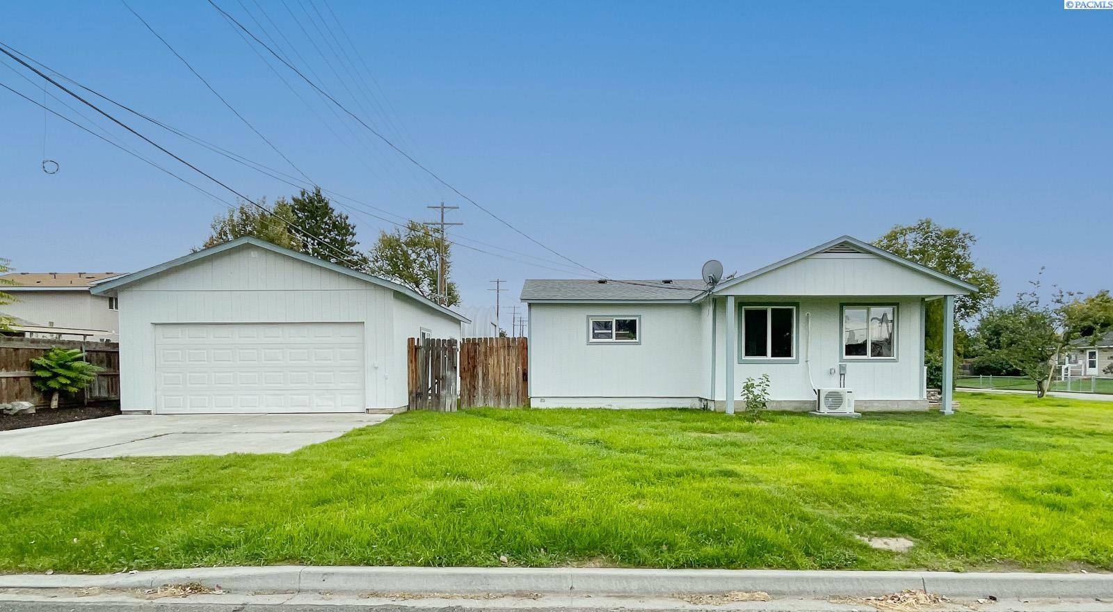 Property Photo:  1108 Wilson Street  WA 99354 