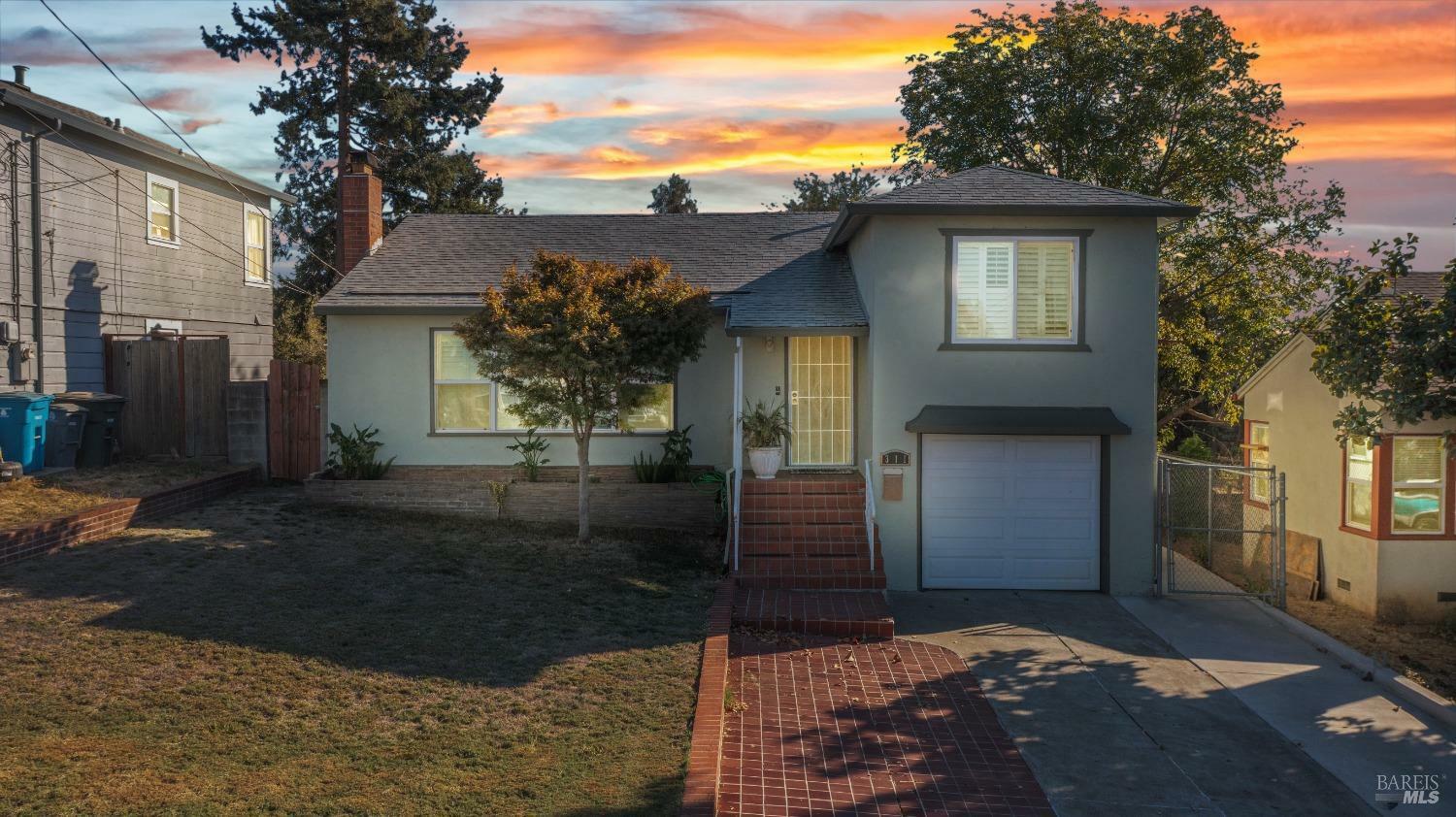 Property Photo:  311 Valle Vista Avenue  CA 94590 