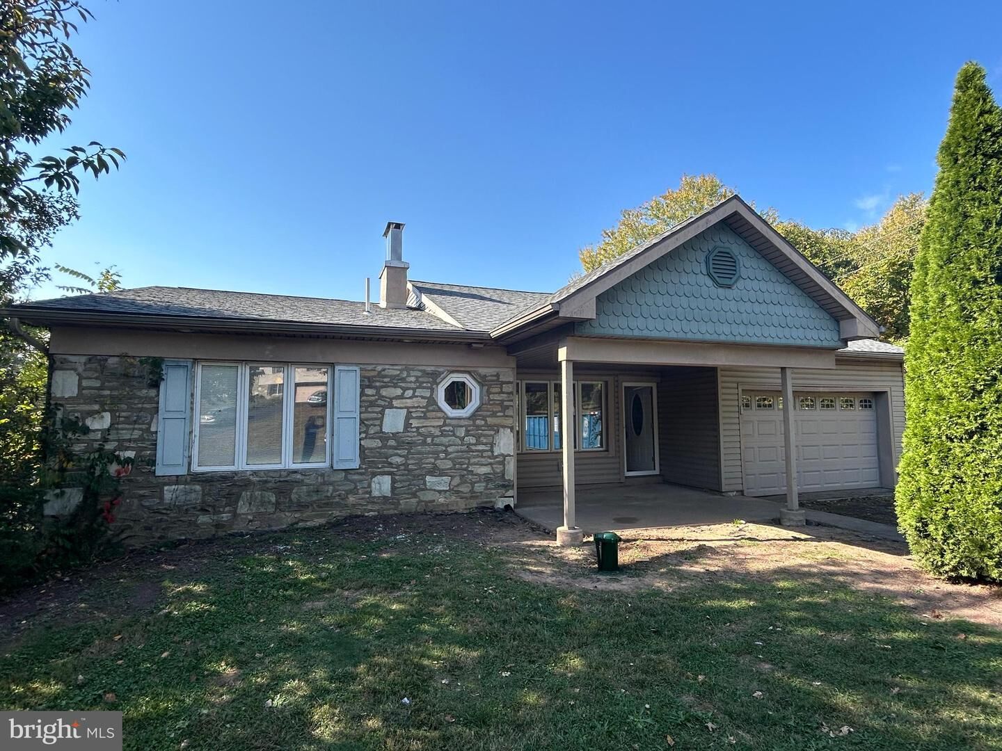 Property Photo:  152 Fairhill Drive  PA 18966 