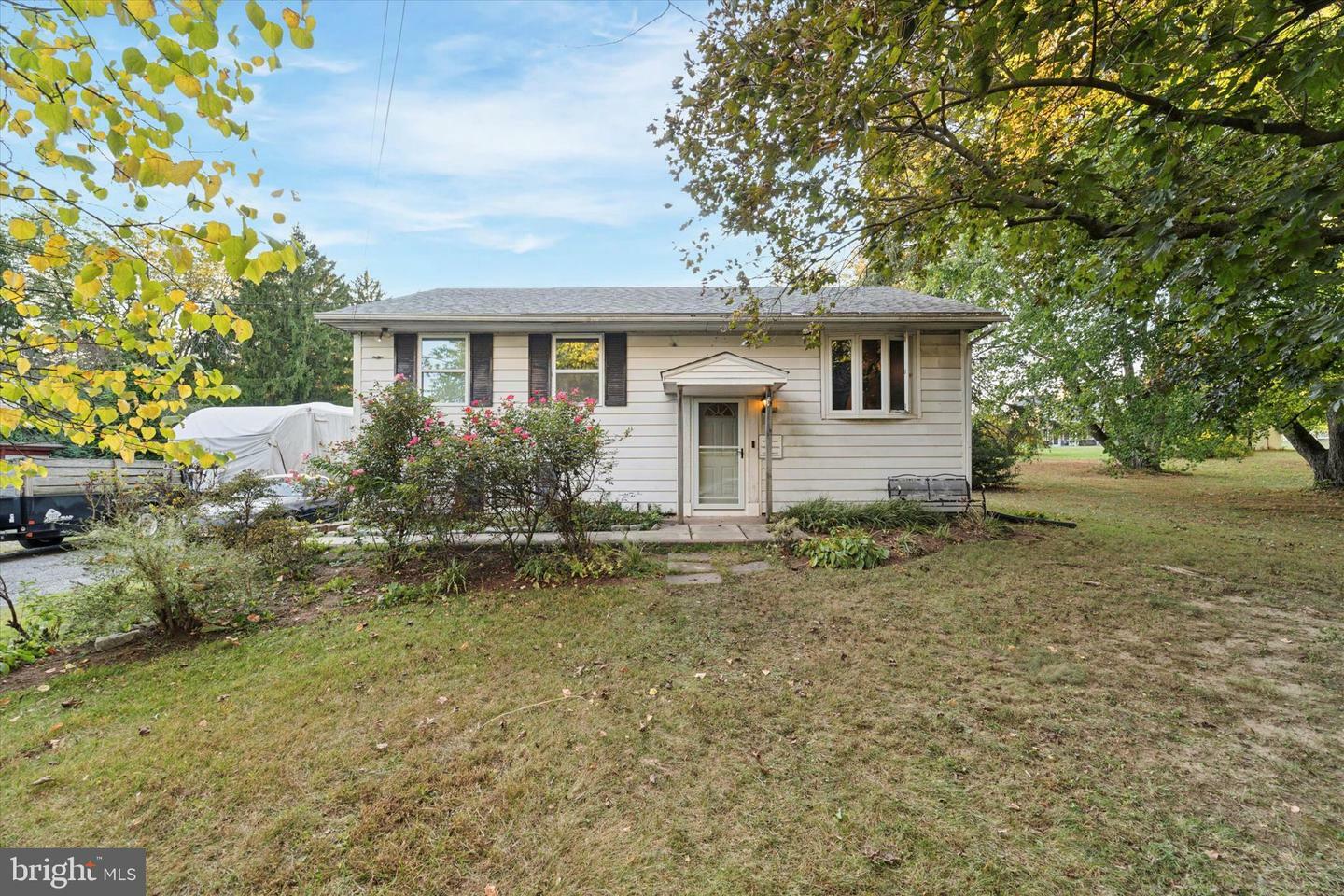 Property Photo:  1626 Highpoint Lane  PA 19014 