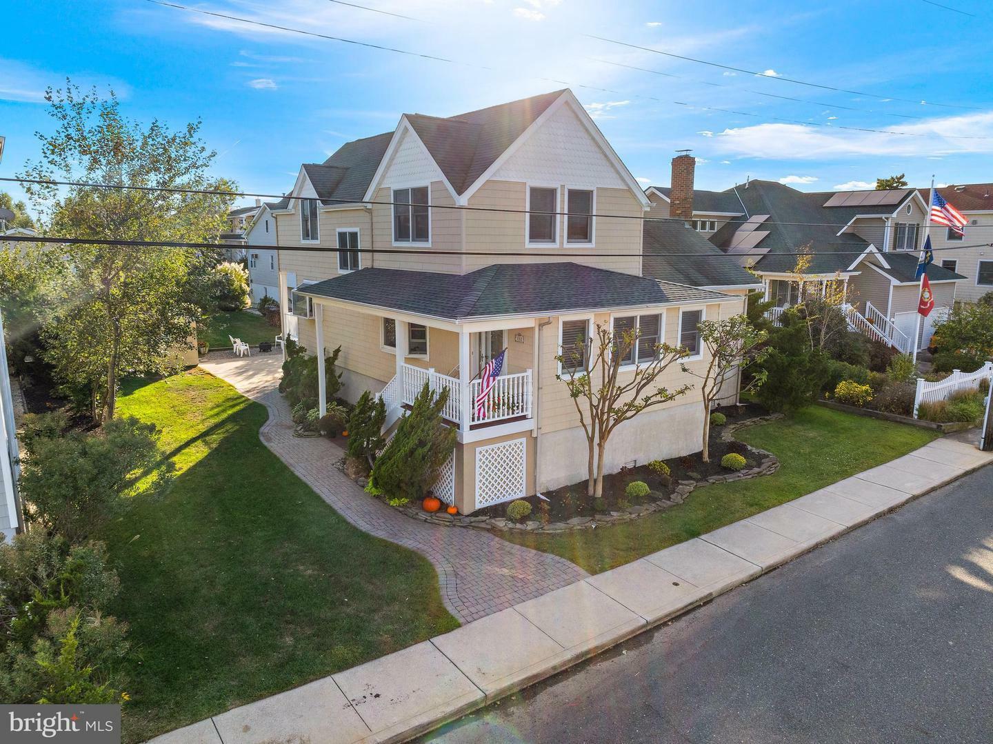 Property Photo:  112 W New Jersey Avenue  NJ 08008 