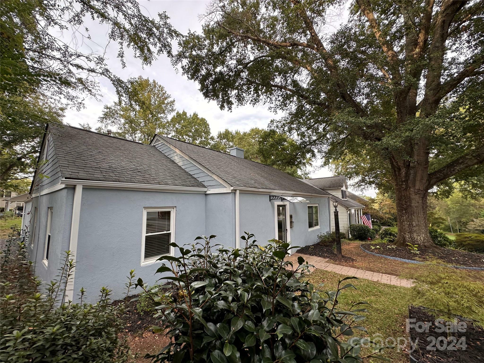 Property Photo:  131 Glendale Avenue SE  NC 28025 