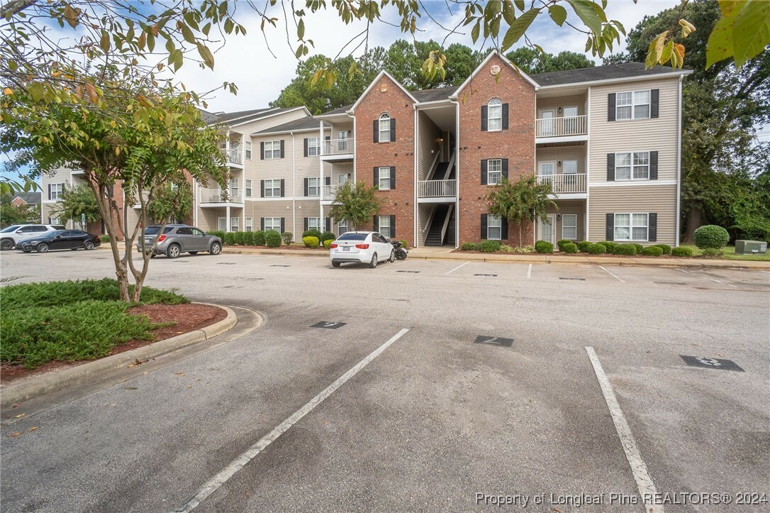 Property Photo:  635-305 Marshtree Lane 305  NC 28314 