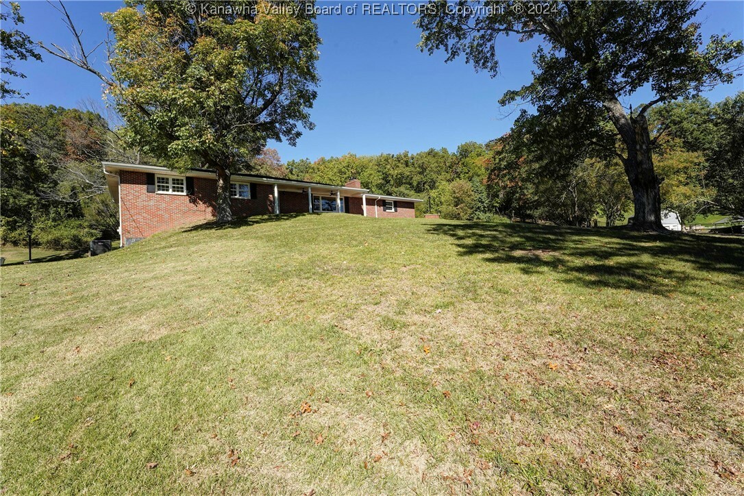 Property Photo:  5338 Frontier Drive  WV 25313 