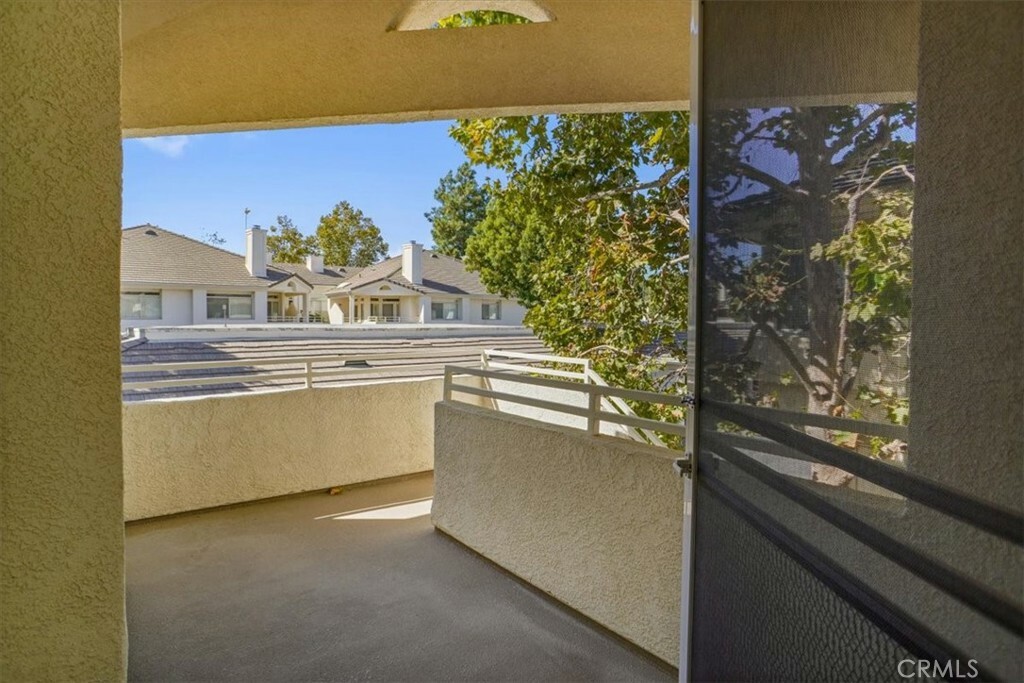 Property Photo:  25538 Hemingway Avenue C  CA 91381 