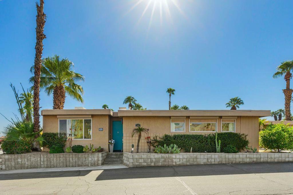 Property Photo:  141 Sandpiper Street  CA 92260 