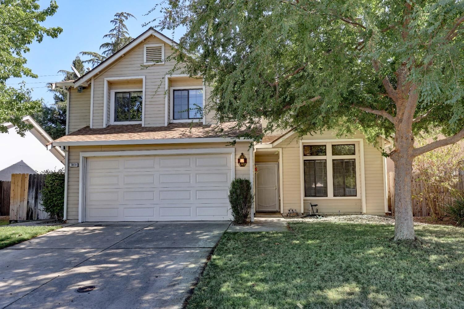 Property Photo:  9009 Levant Court  CA 95758 