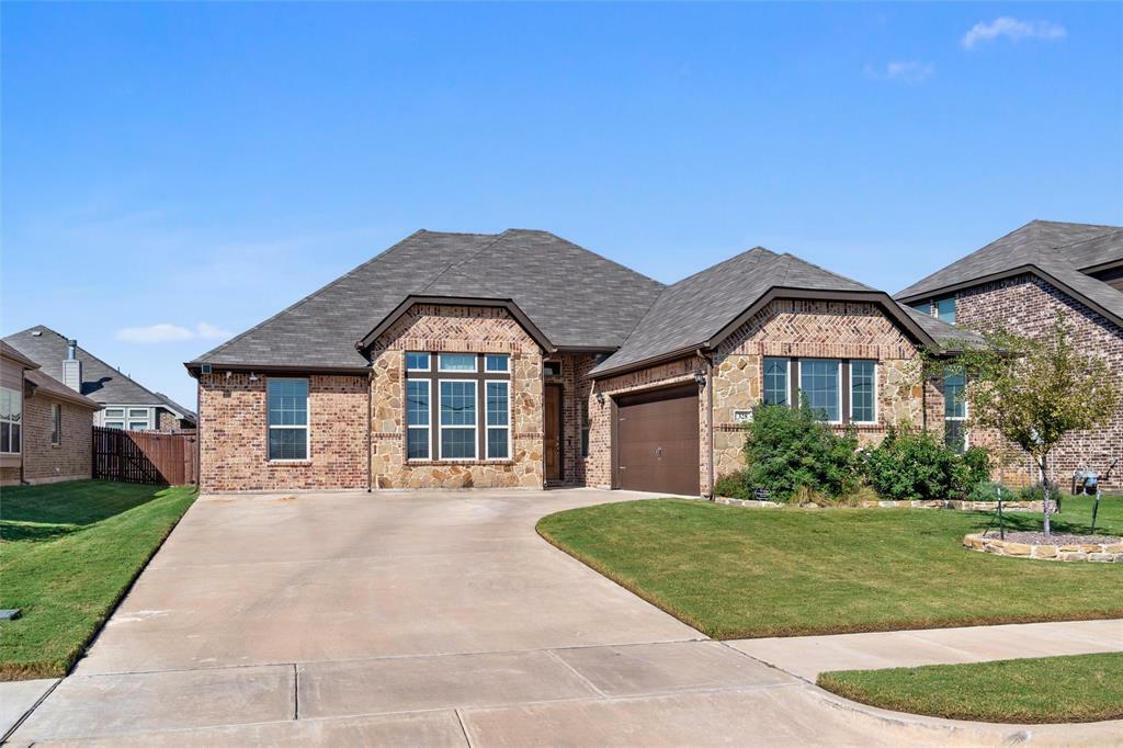 Property Photo:  328 Vaquero Drive  TX 76131 