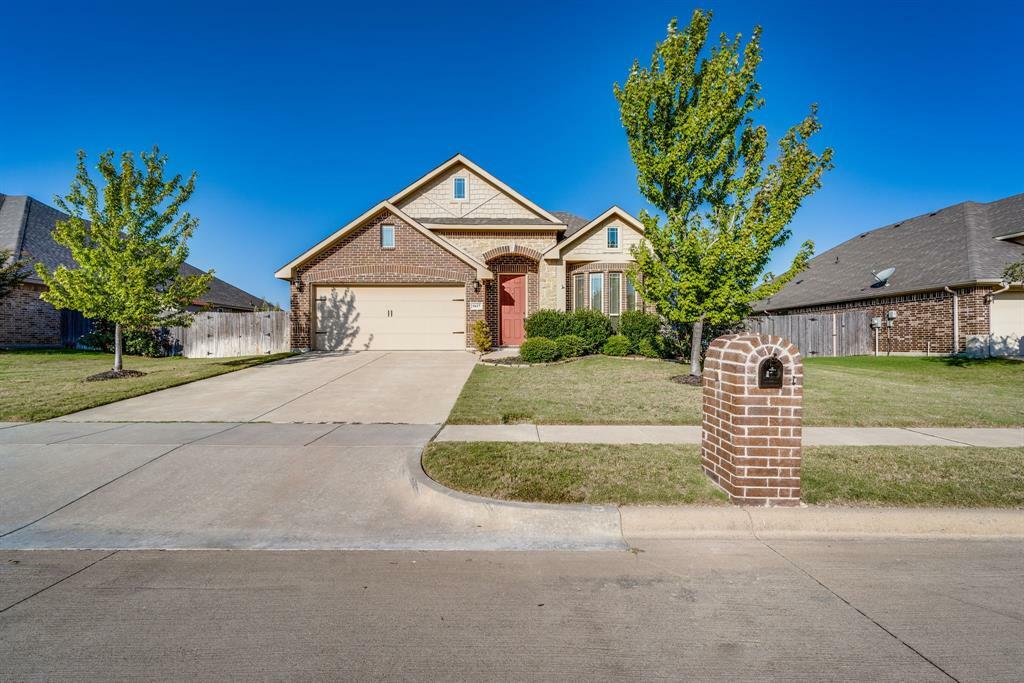 Property Photo:  5617 Park View Drive  TX 76065 