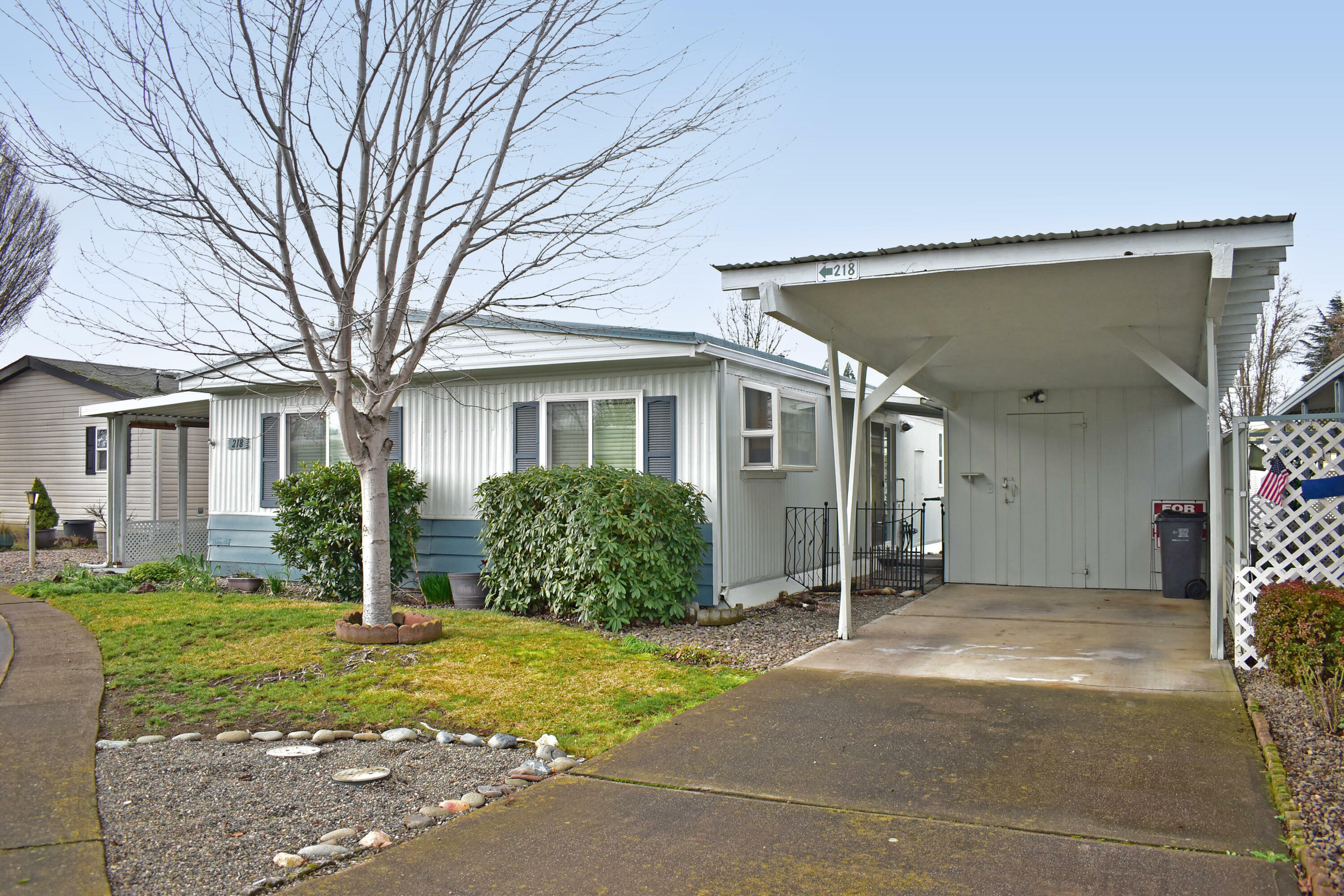 Property Photo: 2252 Table Rock Road 218 OR 97501