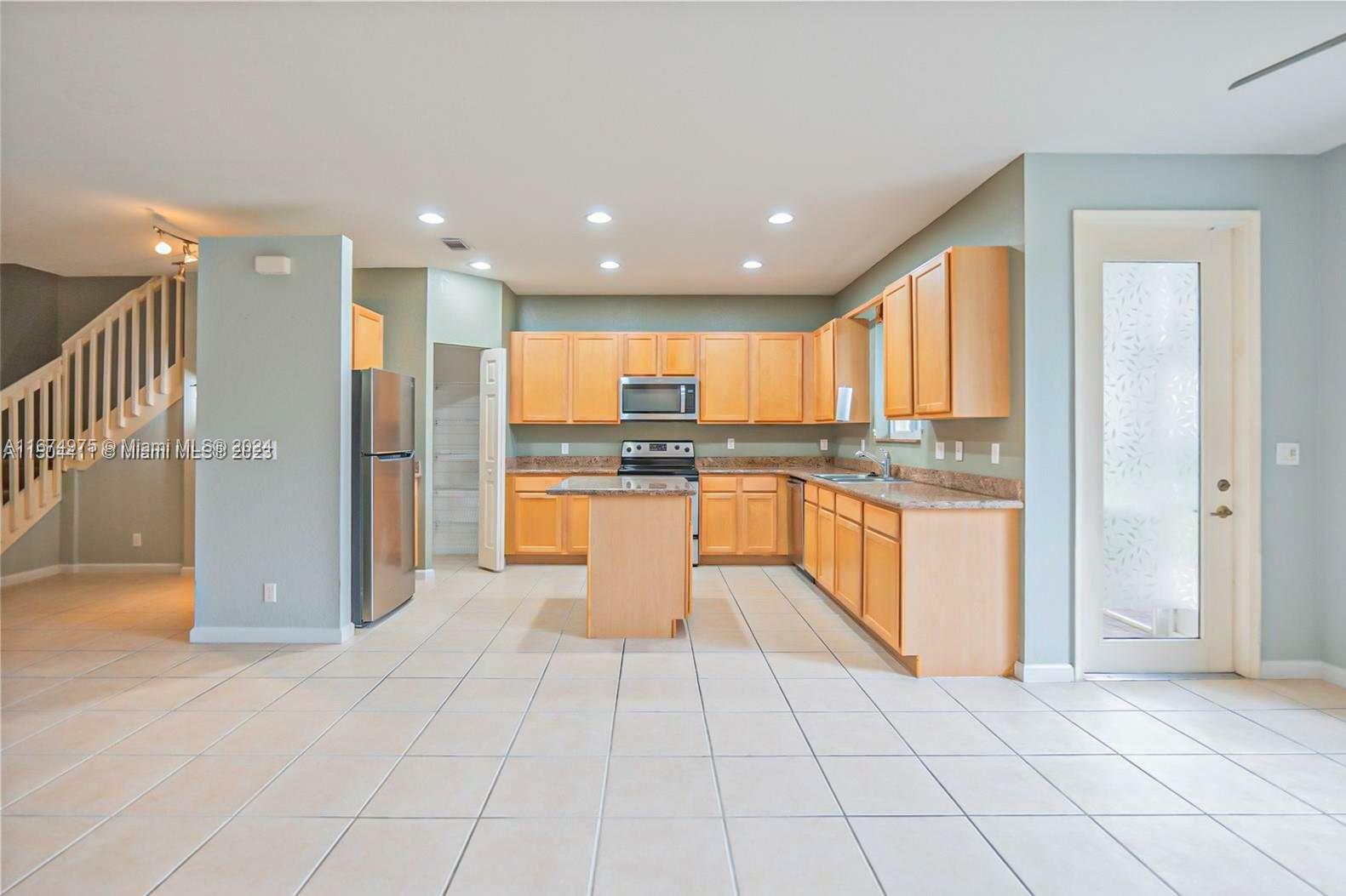 Property Photo:  3057 N Evergreen Cir  FL 33426 