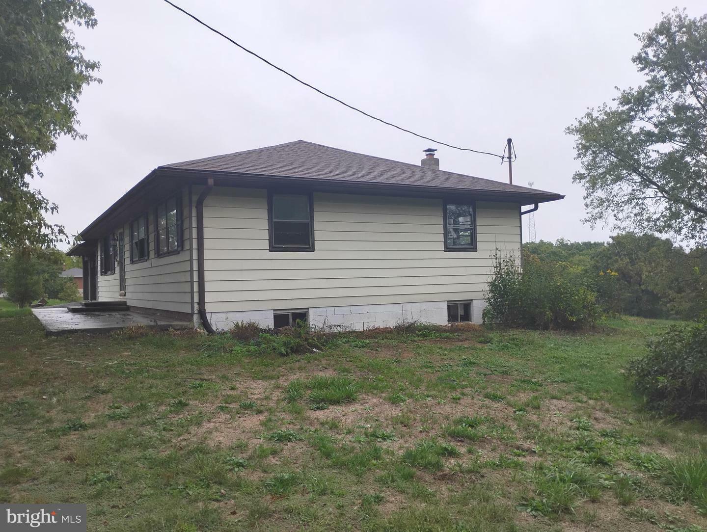 Property Photo:  1913 Baker Hollow Road  WV 26753 