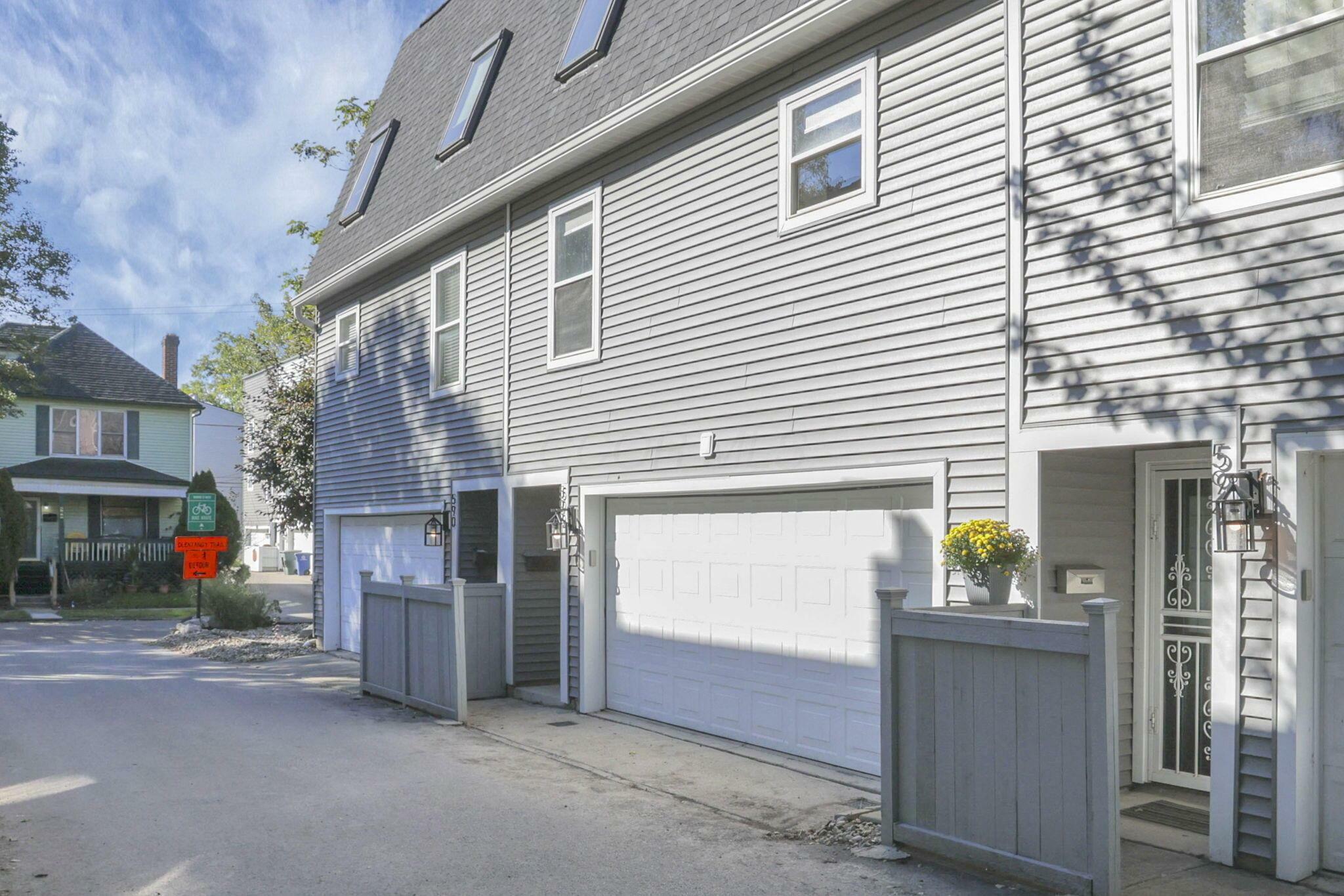 Property Photo:  592 Bradley Street  OH 43201 