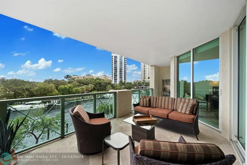 Property Photo:  411 N New River Dr 405  FL 33301 