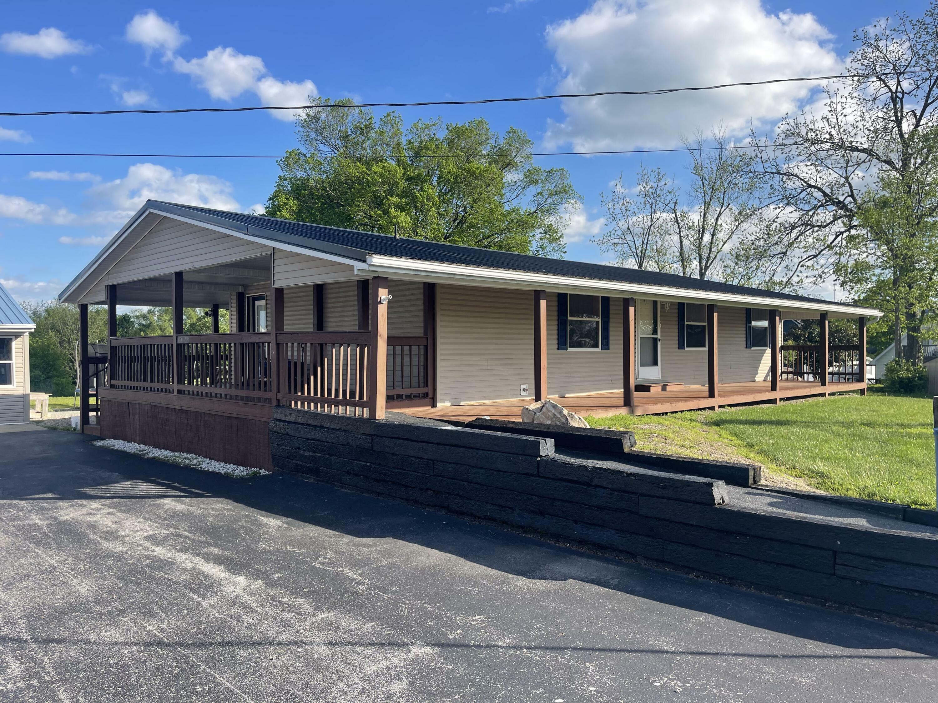 Property Photo: 44 Lawrence Lane Lane KY 41041