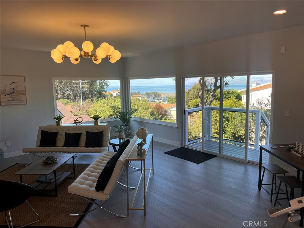 Property Photo:  225 Travis Drive  CA 93402 