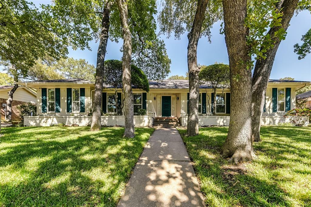 Photo de la propriété:  1805 Woodside Drive  TX 76013 