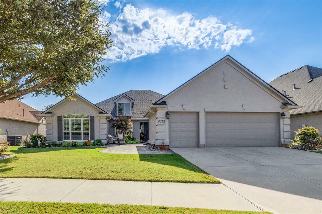 Property Photo: 9713 Grandview Drive TX 76207