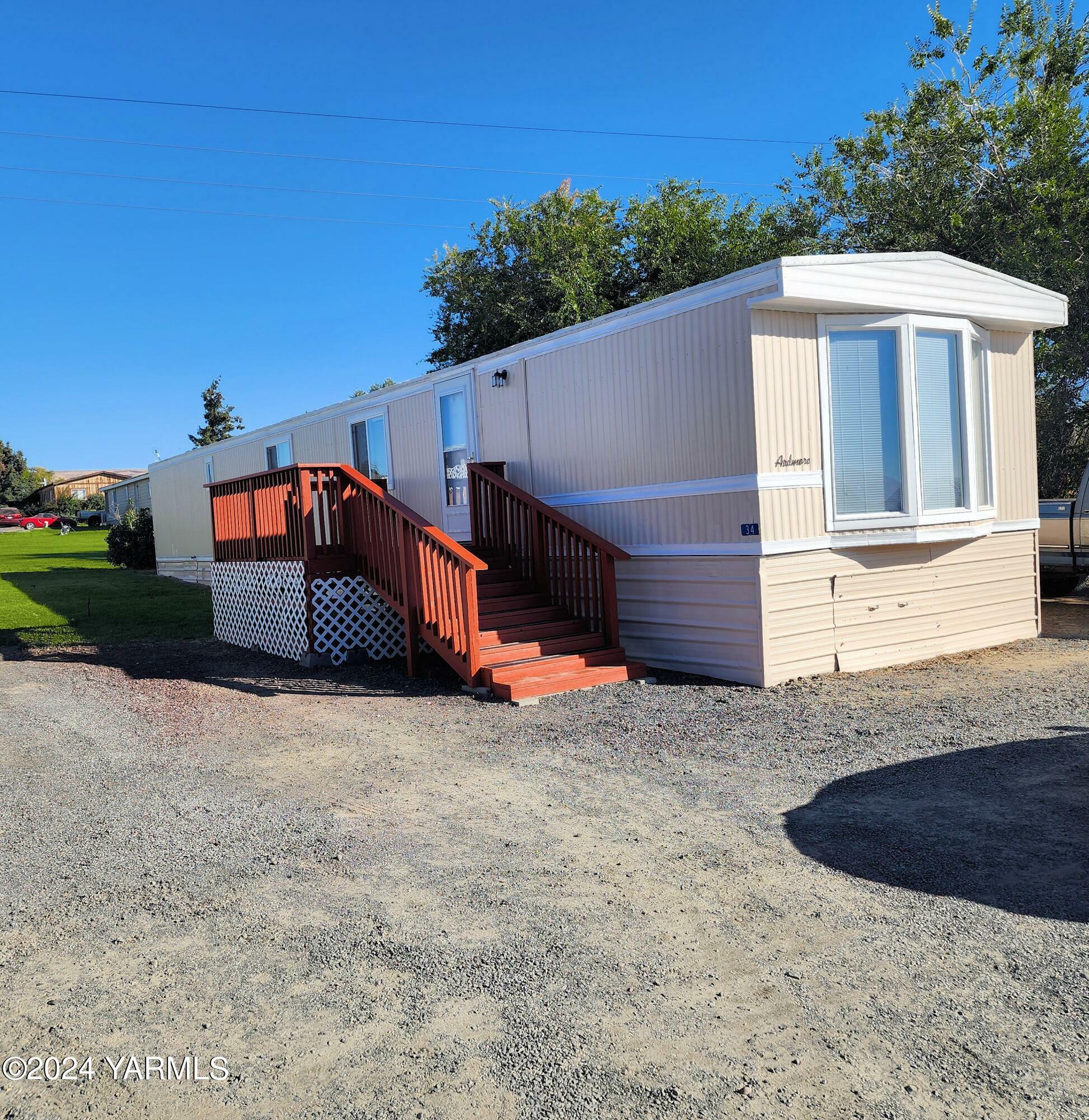 Property Photo:  181 Schut Rd 34  WA 98936 