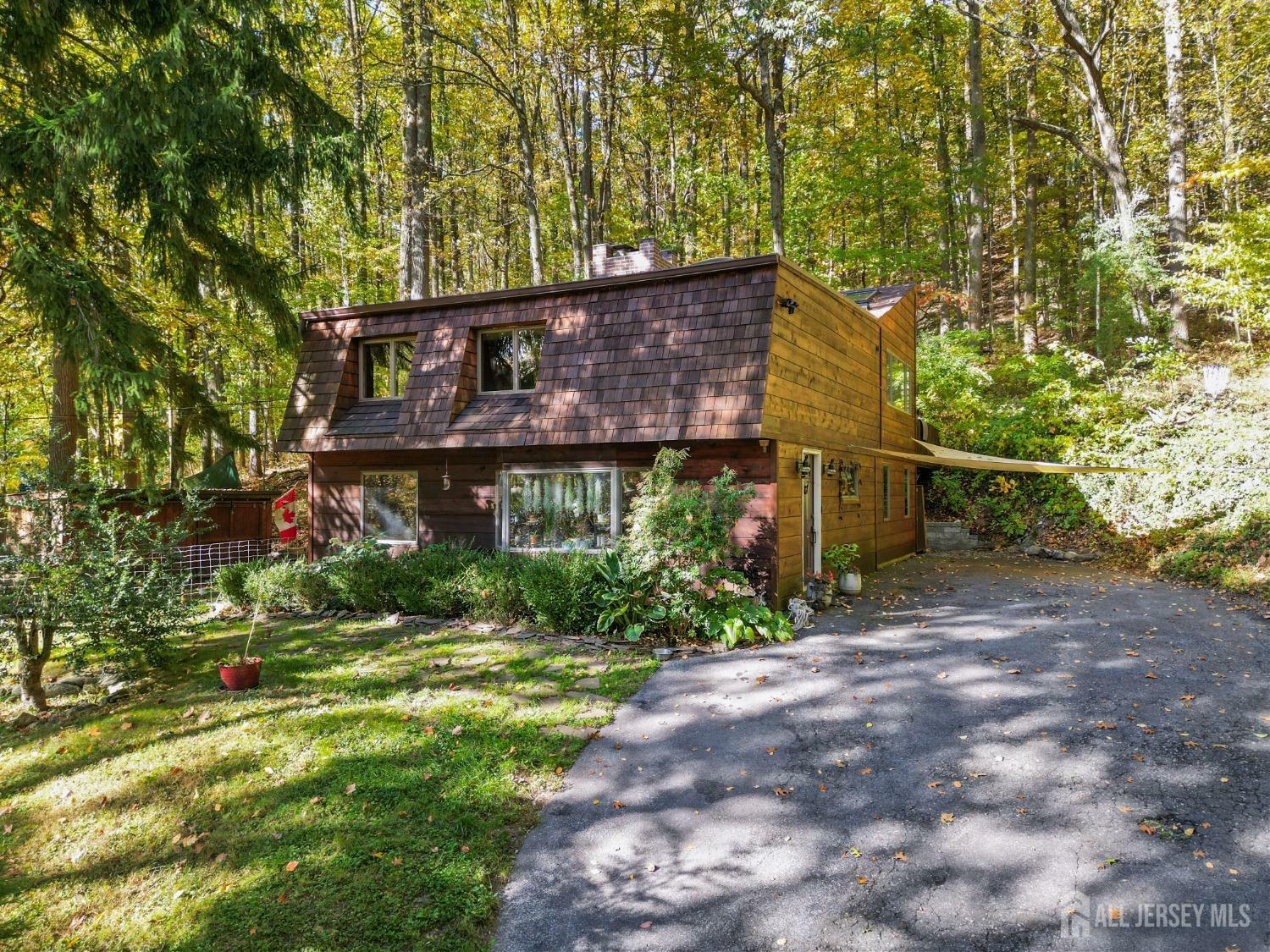 Property Photo:  158 Buffalo Hollow Road  NJ 08826 