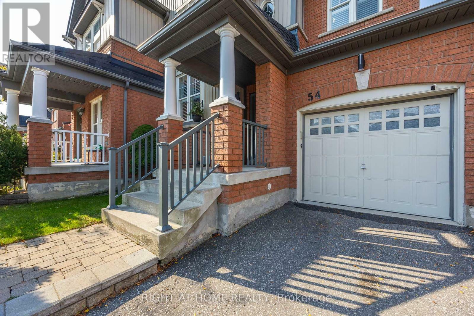 Property Photo:  54 Ulson Drive  ON L4E 4W3 