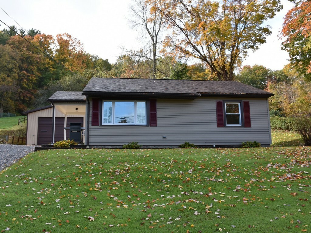 Property Photo:  17317 Cussewago Road  PA 16335 