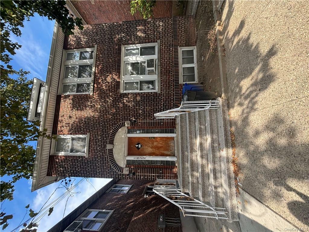 Property Photo: 1822 Fowler Avenue NY 10462