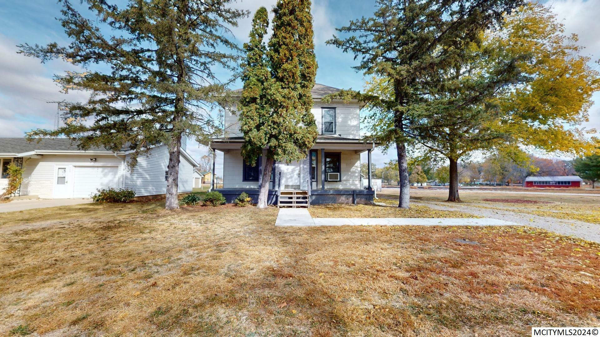 Property Photo:  704 W Main Ave  IA 50468 