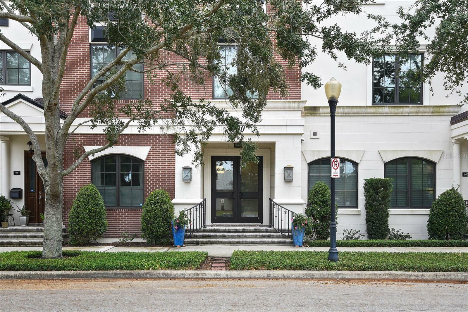 Property Photo:  100 S Virginia Avenue 201  FL 32789 