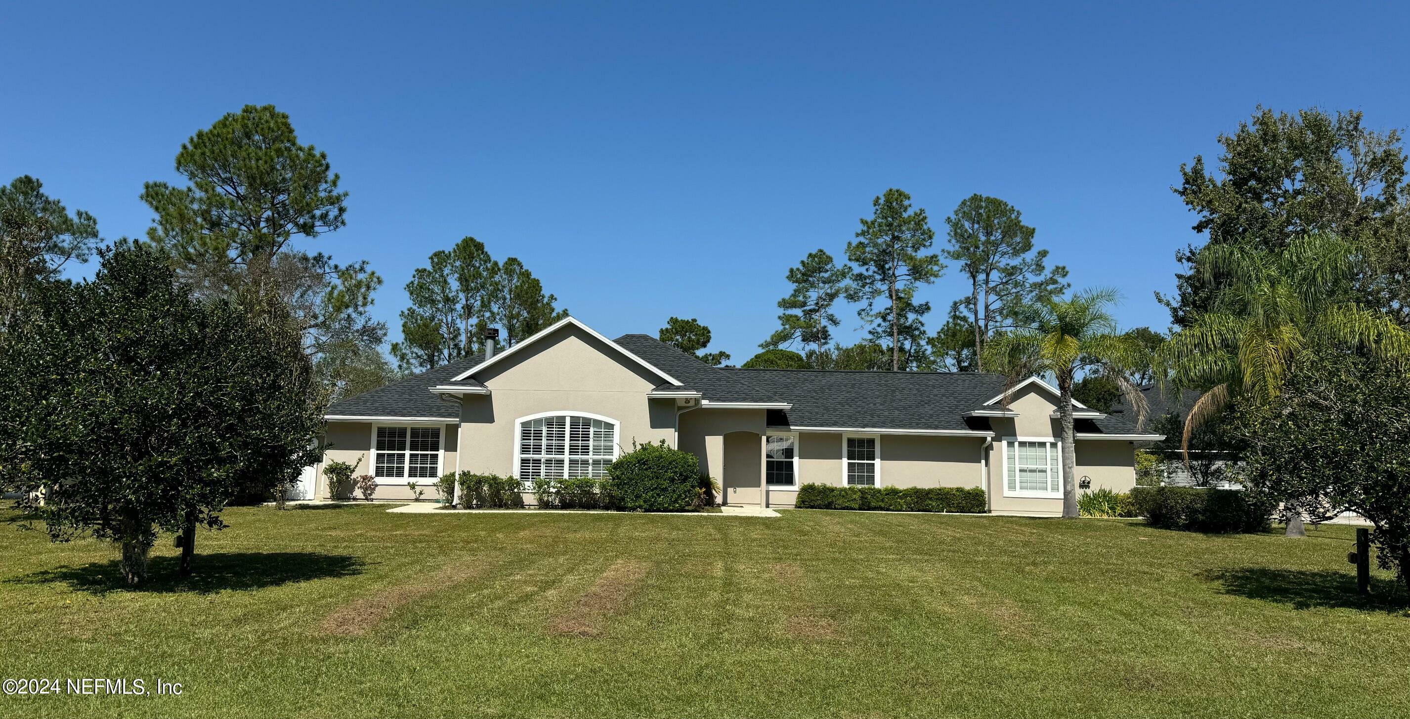 Property Photo:  5104 Gracewood Lane  FL 32092 