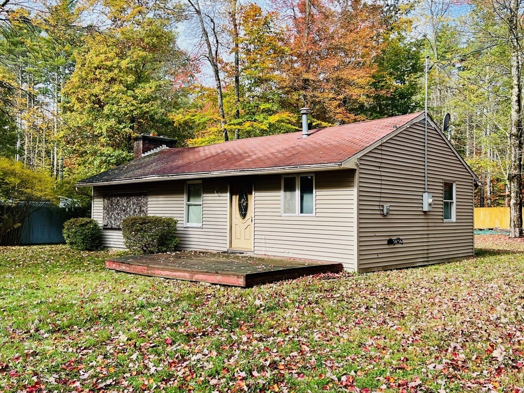 Property Photo: 31 Merrill Dr MA 01072