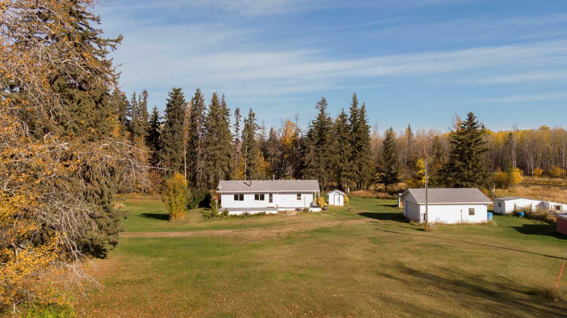 Property Photo:  641025 Range Road 213  AB T9S 2A6 