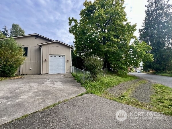 Property Photo:  230 Bethel St NE  WA 98506 