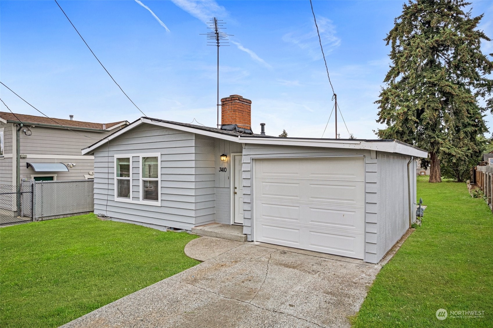 Property Photo:  3410 S Proctor Street  WA 98409 