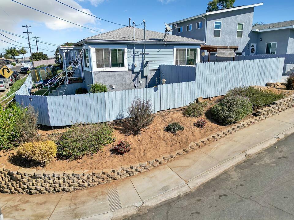 Property Photo:  3003 Comstock Street  CA 92111 