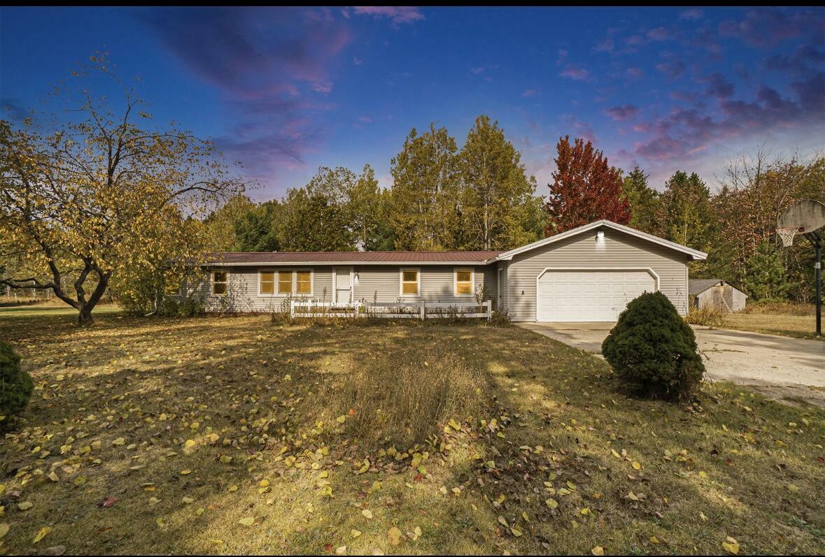 444 Poplar Drive  Pellston MI 49769 photo