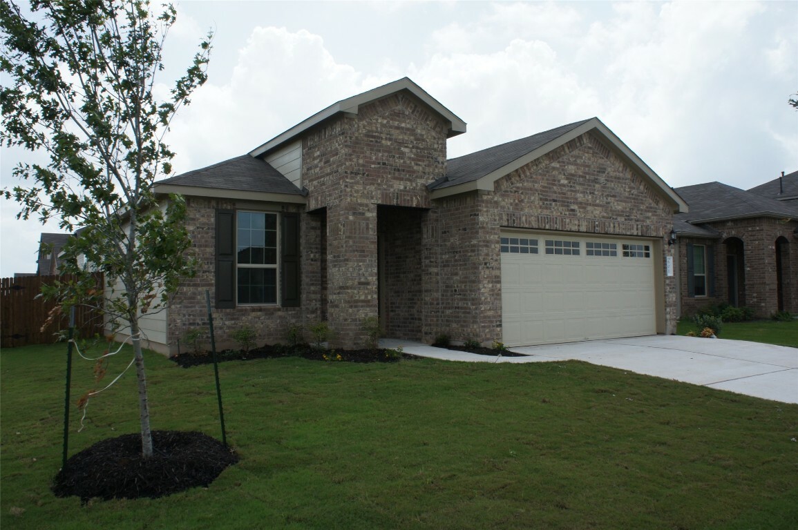 Property Photo:  601 Coffee Berry Drive  TX 78626 