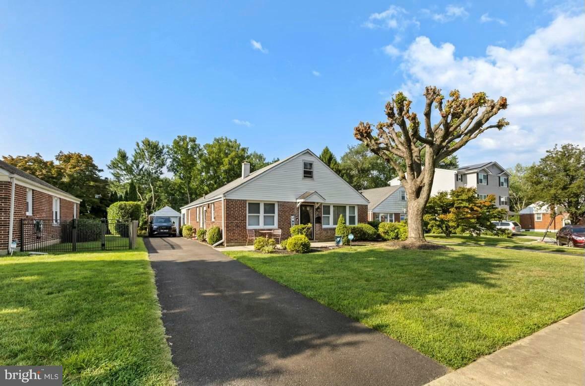 Property Photo:  20 Brookside Road  PA 19038 