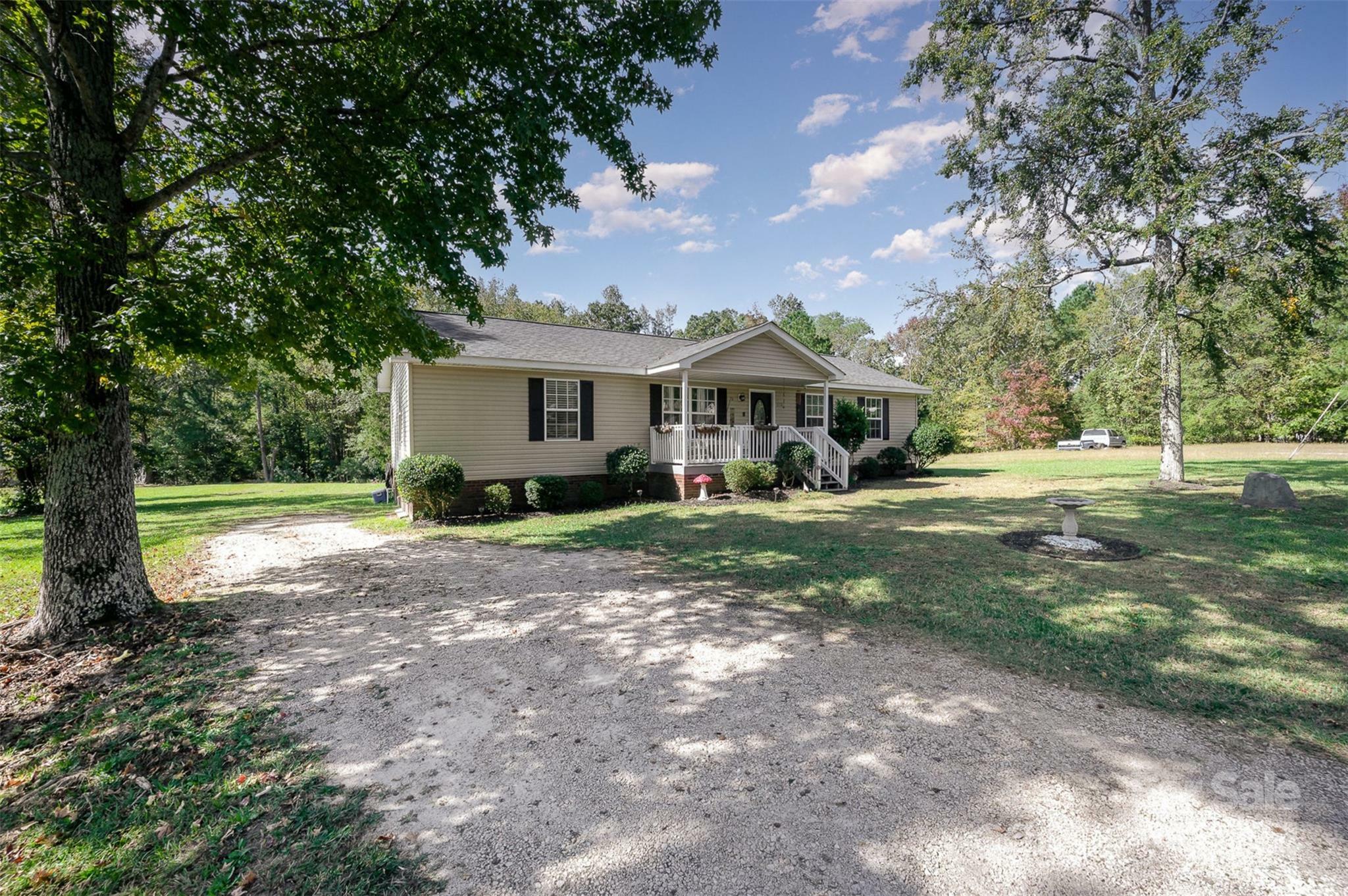 Property Photo:  1123 Golden Maple Lane  SC 29706 