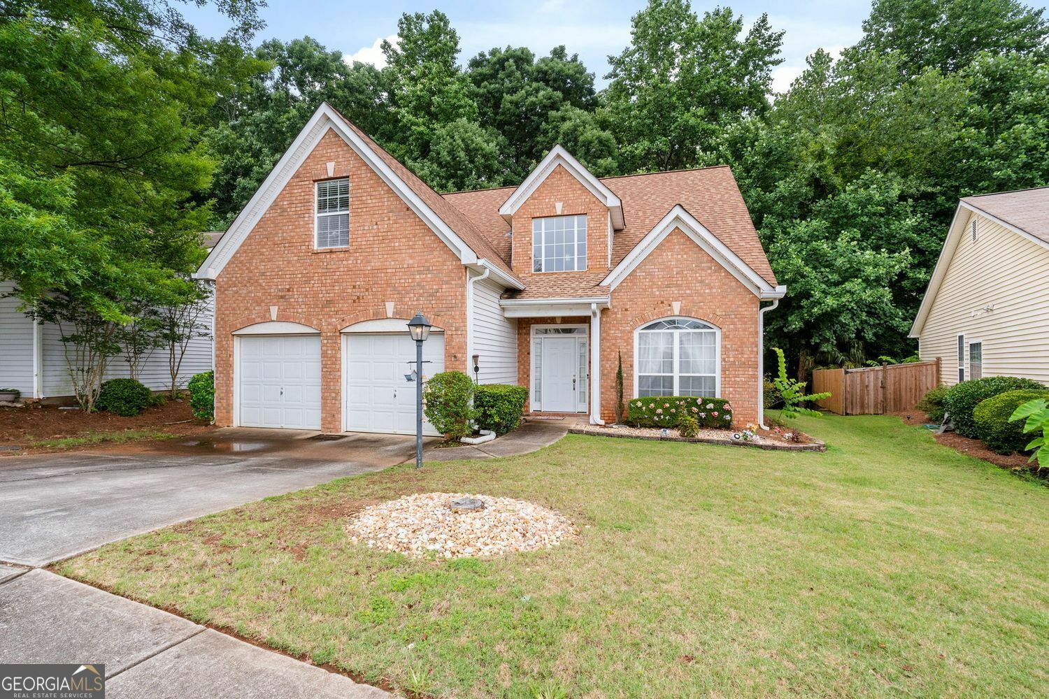 Property Photo:  532 Goldfinch Way Way  GA 30281 