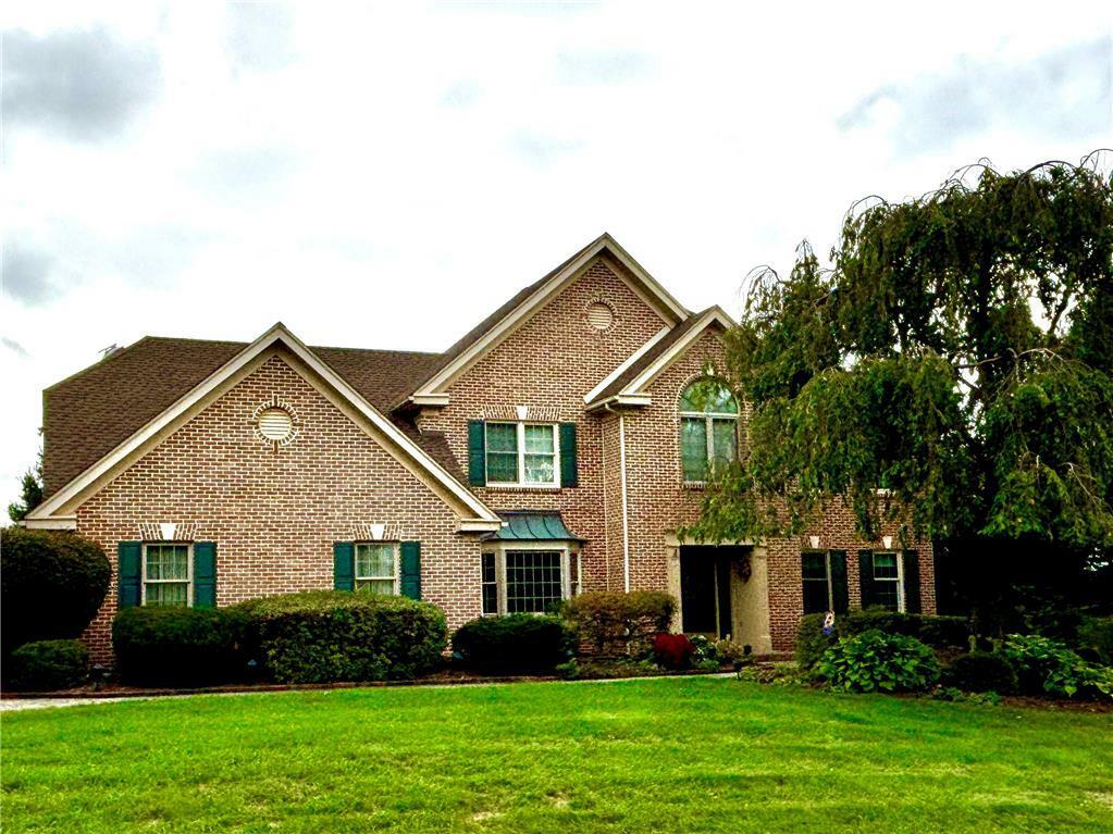 2739 Apple Valley Circle  North Whitehall Twp PA 18069 photo