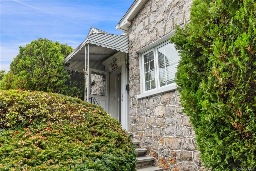 Property Photo:  391 Palmer Road  NY 10701 