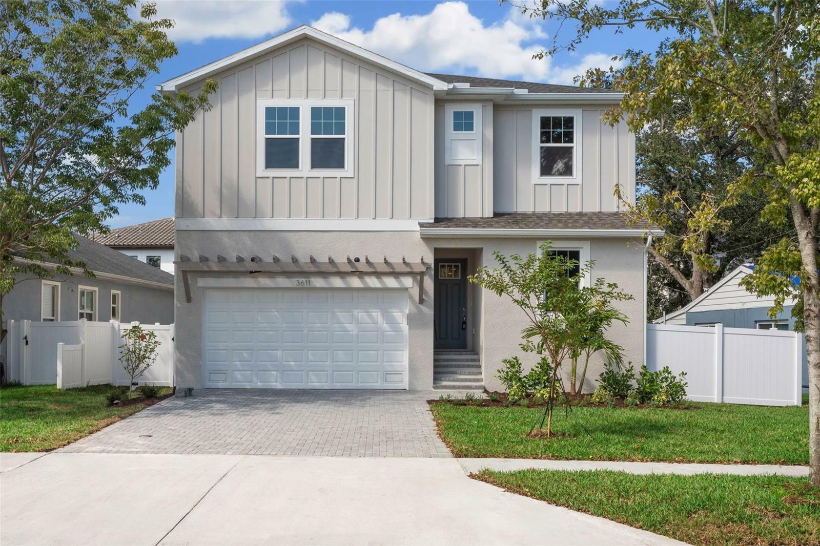 Property Photo: 3611 E Renellie Circle FL 33629
