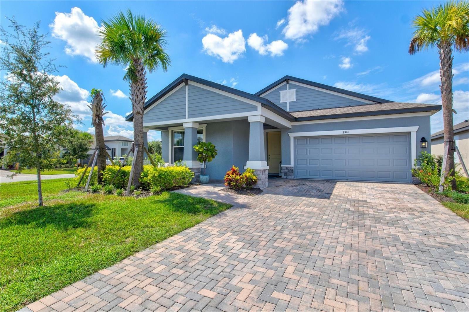 Property Photo:  904 Whimbrel Run  FL 34212 